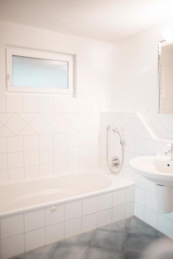 Bed & Breakfast Unter Den Linden Hungen Екстер'єр фото